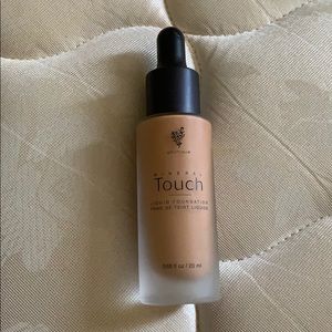 Liquid foundation